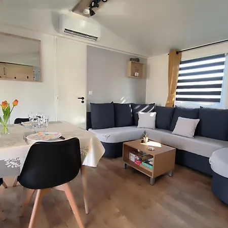 Mobilhome 3 Avec Terrasse Et Magnifique Jardin كانيه
