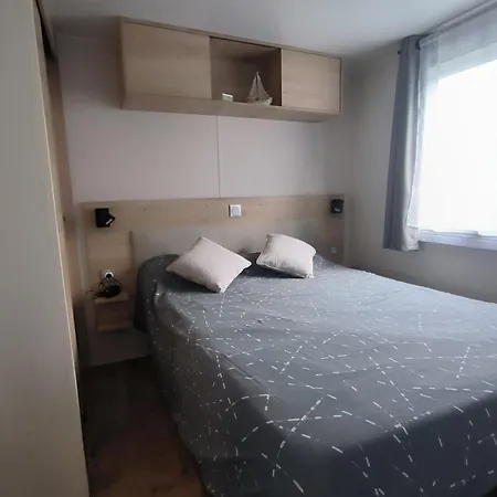Mobilhome 3 Avec Terrasse Et Magnifique Jardin بيت للعطل كانيه