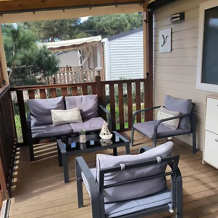 Mobilhome 3 Avec Terrasse Et Magnifique Jardin بيت للعطل